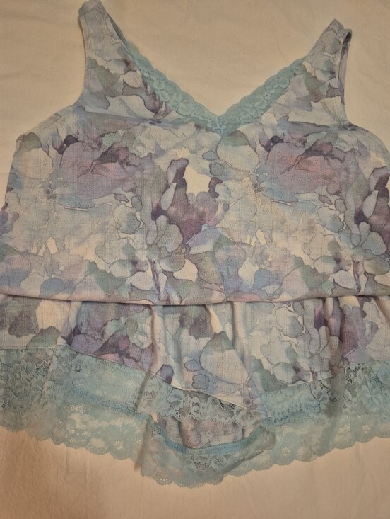 Ambrielle Other - Ambrielle Pastel Floral Lace-Trim V-Neck Chemise Tank/shorts,blue And Lavender